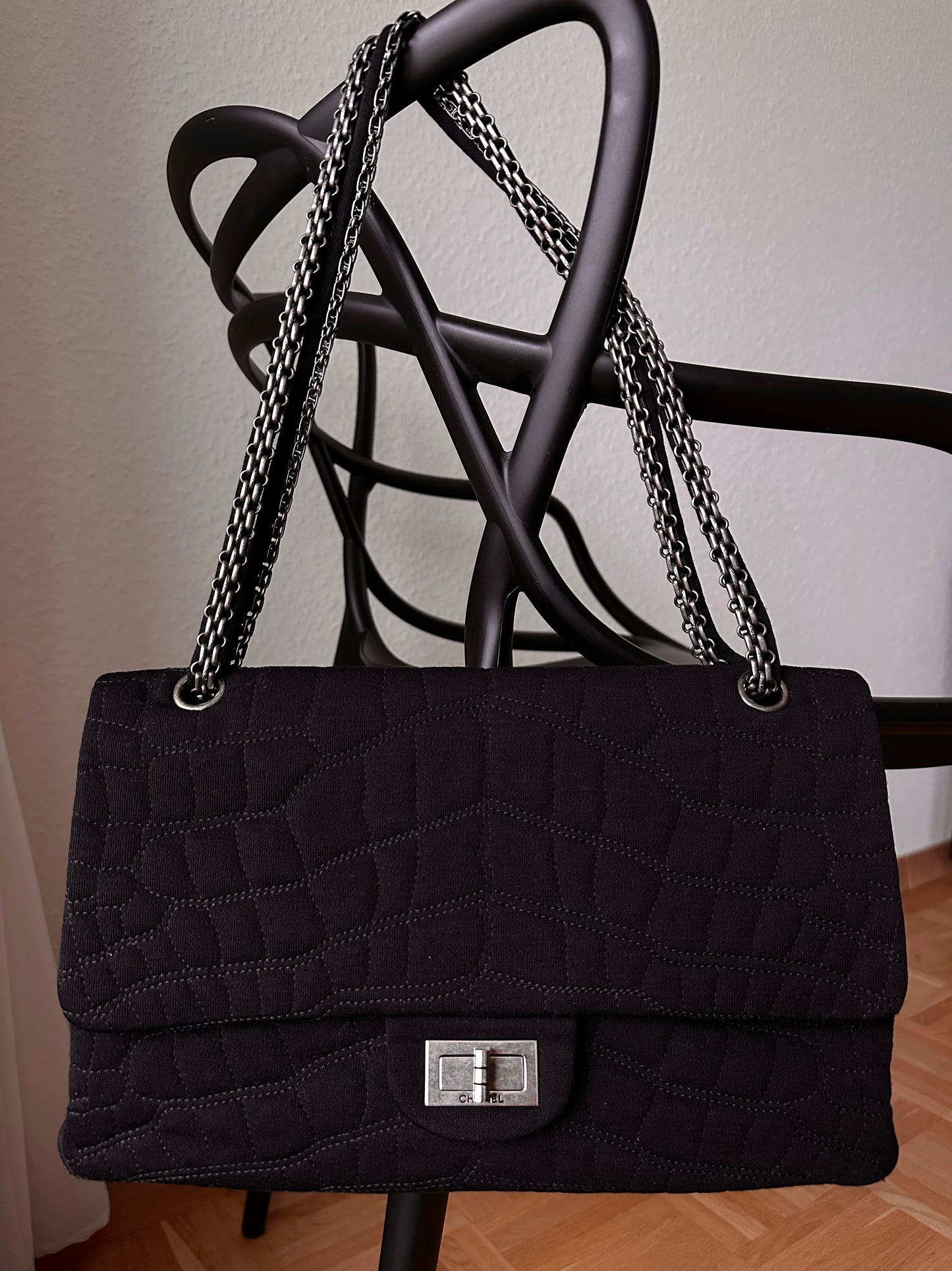 Sac Chanel 2.55 Maxi édition limitée