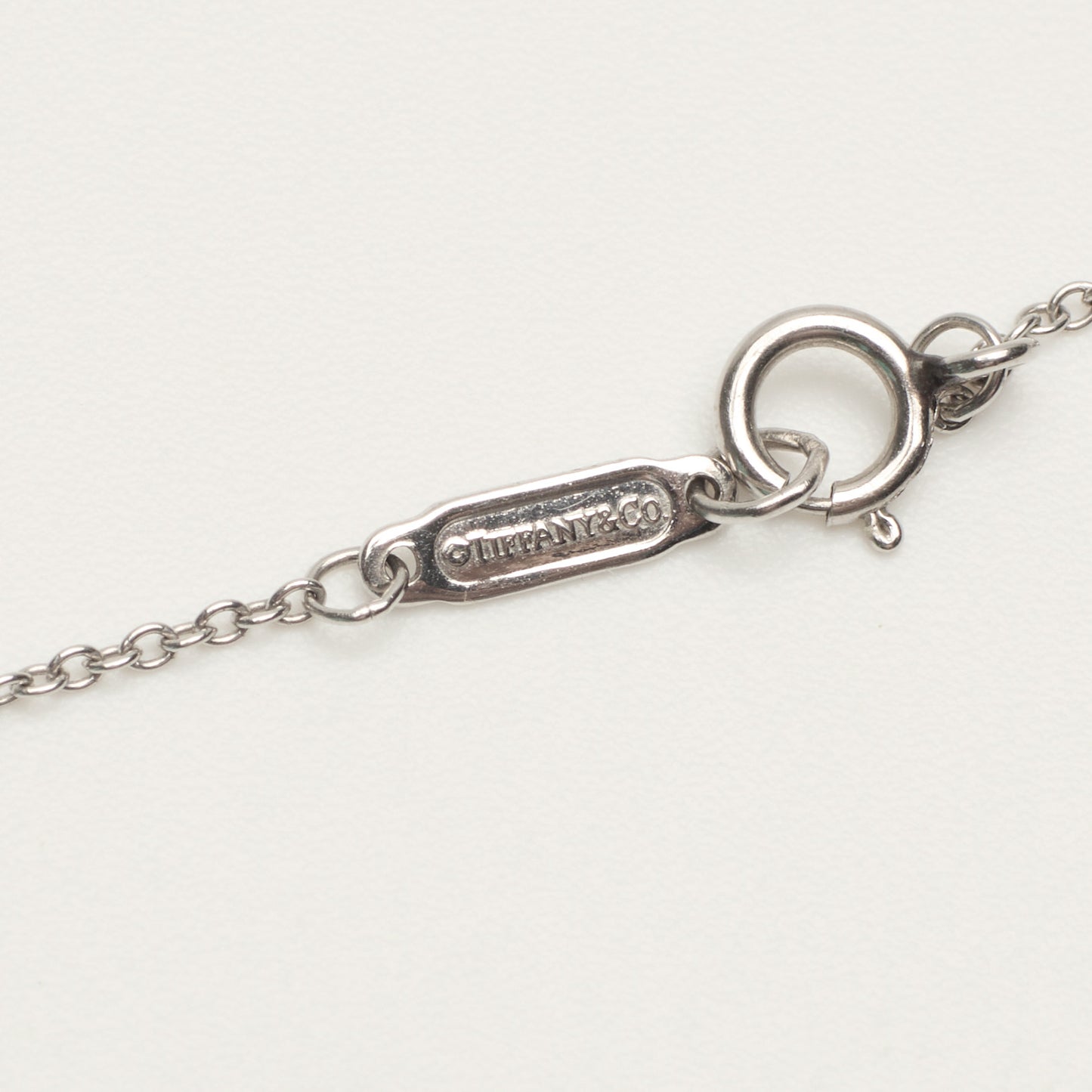 Collier Tiffany & Co Open Circle diamants en platine