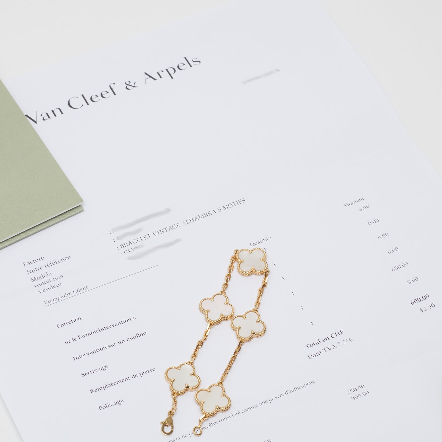Bracelet Van Cleef & Arpels Vintage Alhambra 5 motifs nacre en or jaune