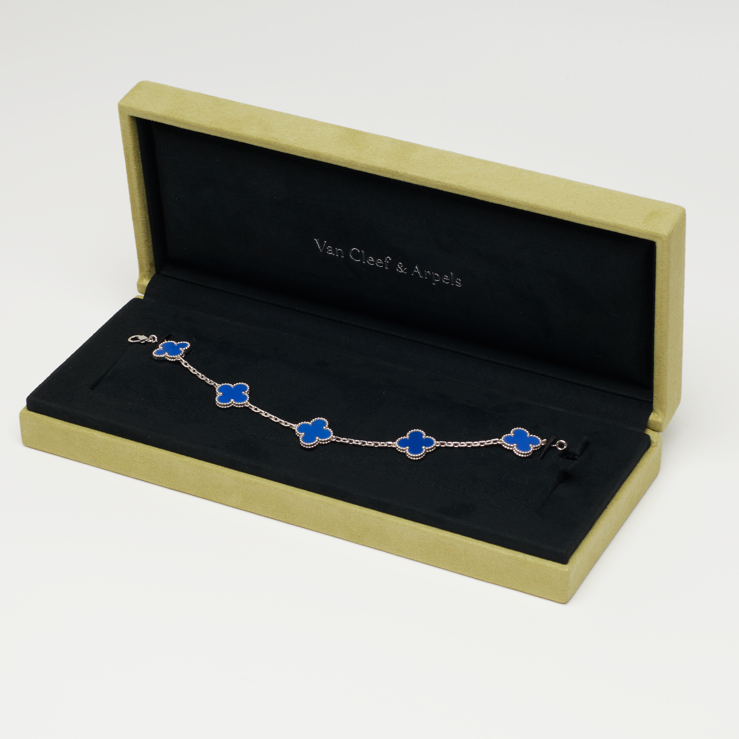 Bracelet Van Cleef & Arpels Vintage Alhambra 5 motifs agate bleu en or blanc Special Order