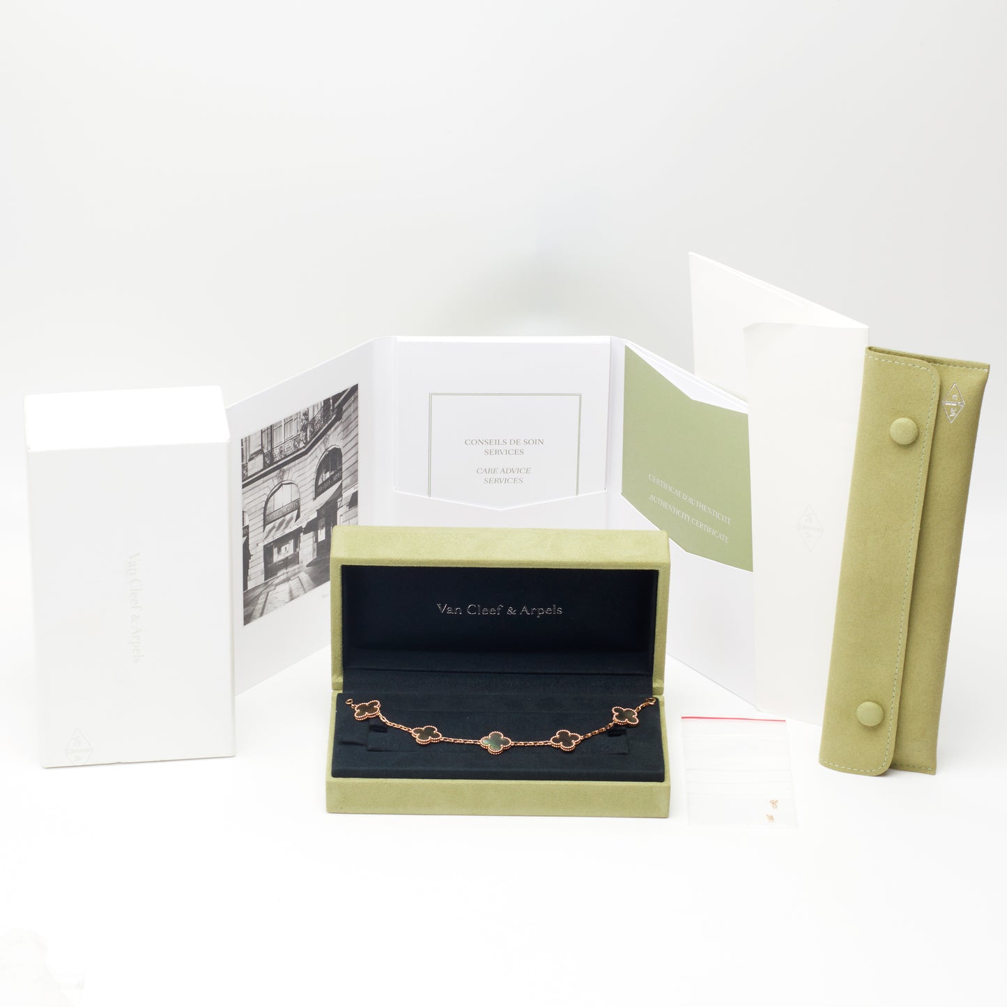 Bracelet Van Cleef & Arpels Special Order Vintage Alhambra 5 motifs nacre grise en or rose