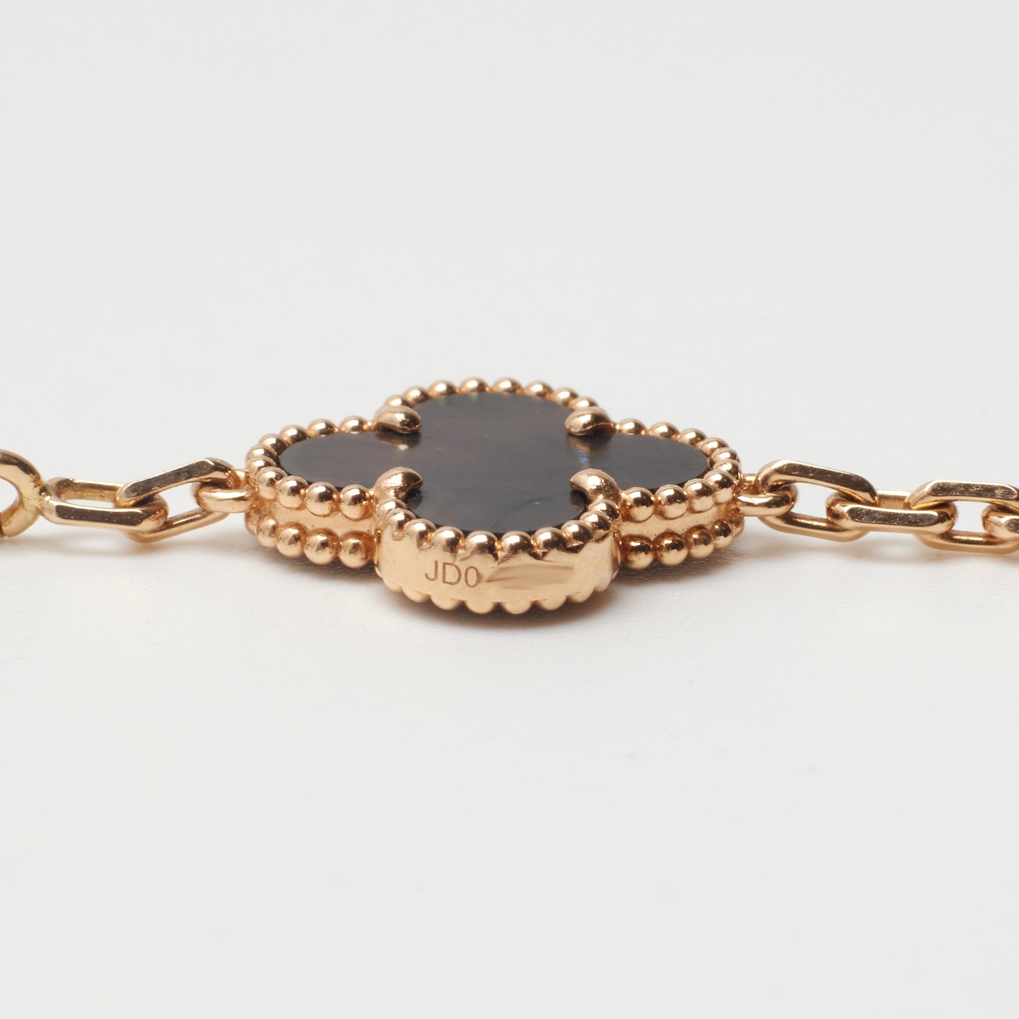 Bracelet Van Cleef & Arpels Special Order Vintage Alhambra 5 motifs nacre grise en or rose