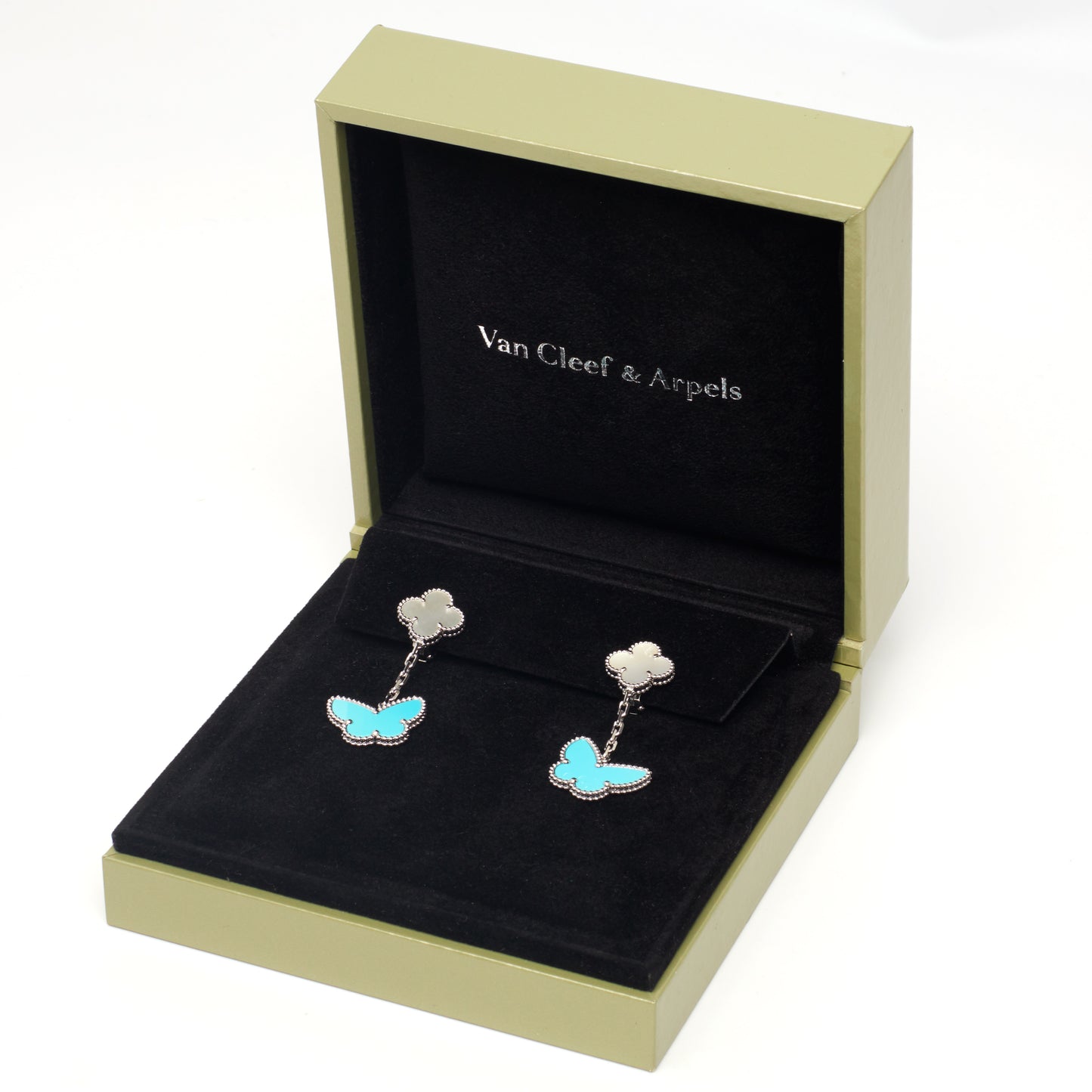 Boucles d’oreilles Van Cleef & Arpels Lucky Alhambra turquoise et nacre en or blanc