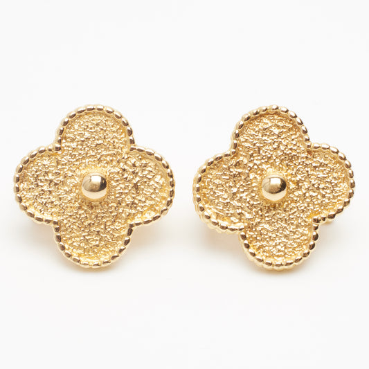 Boucles d’oreilles Van Cleef & Arpels Magic Alhambra