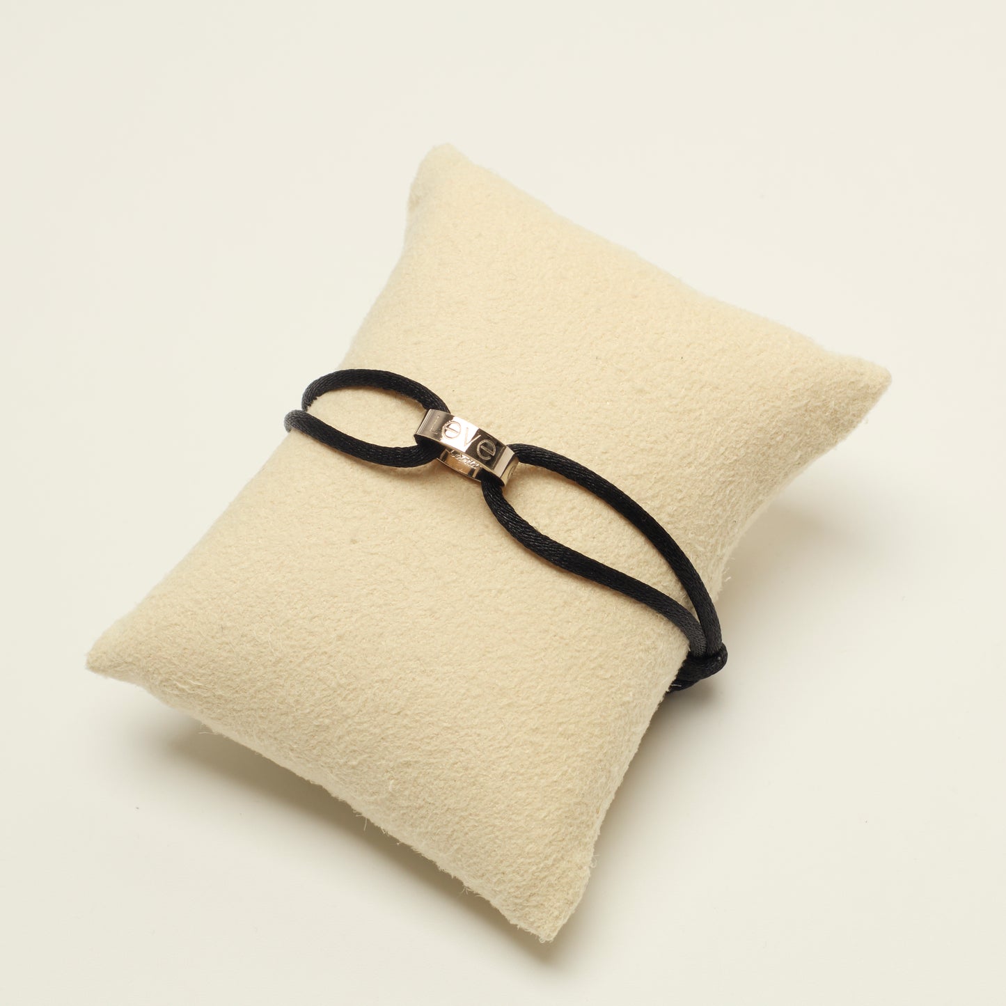 Bracelet Cartier Love Cord en or blanc