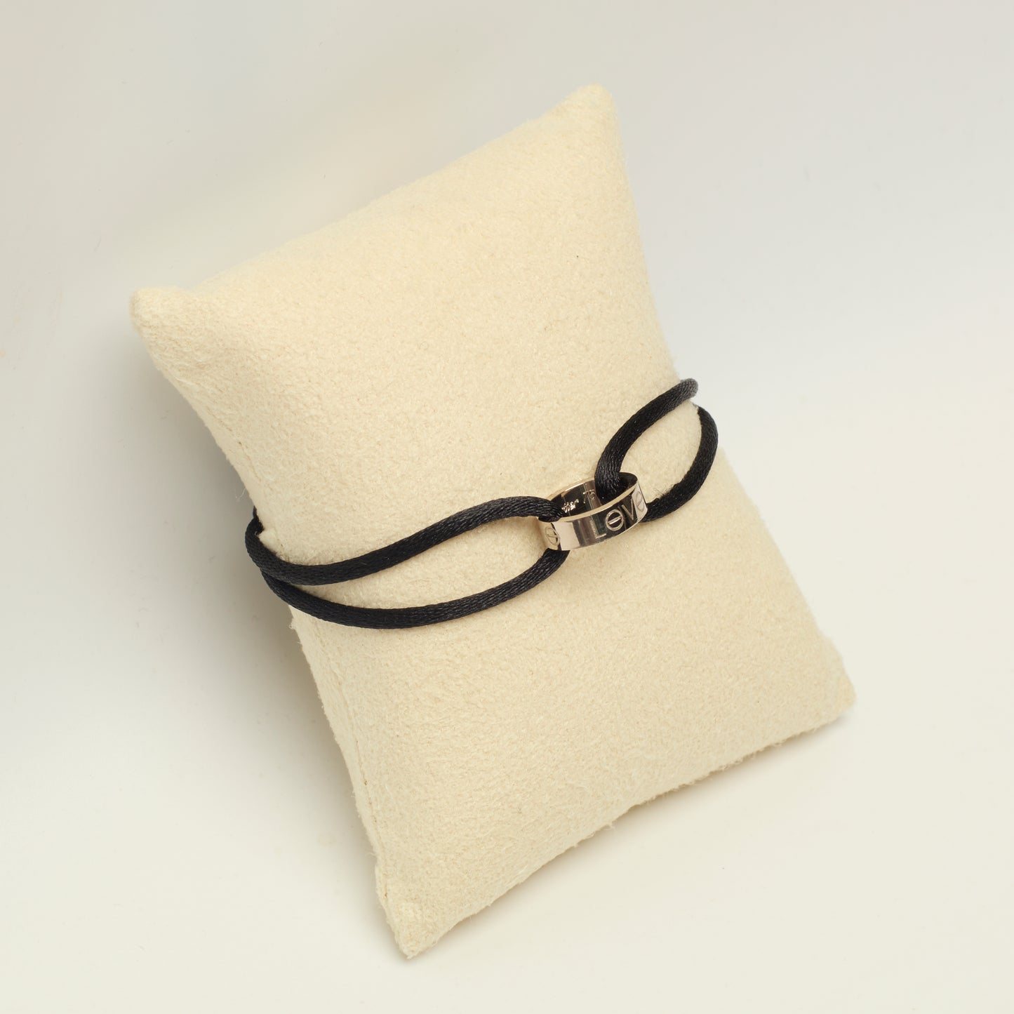Bracelet Cartier Love Cord en or blanc