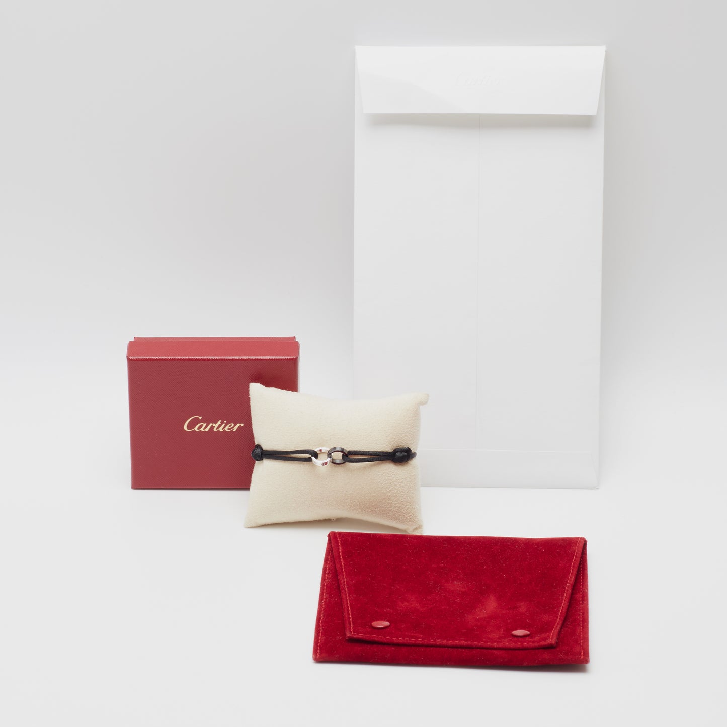 Bracelet Cartier Love Cord en or blanc et céramique