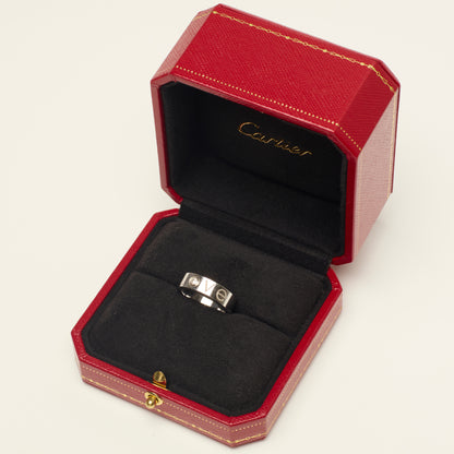 Bague Cartier Love Classique en or blanc et diamant taille 51