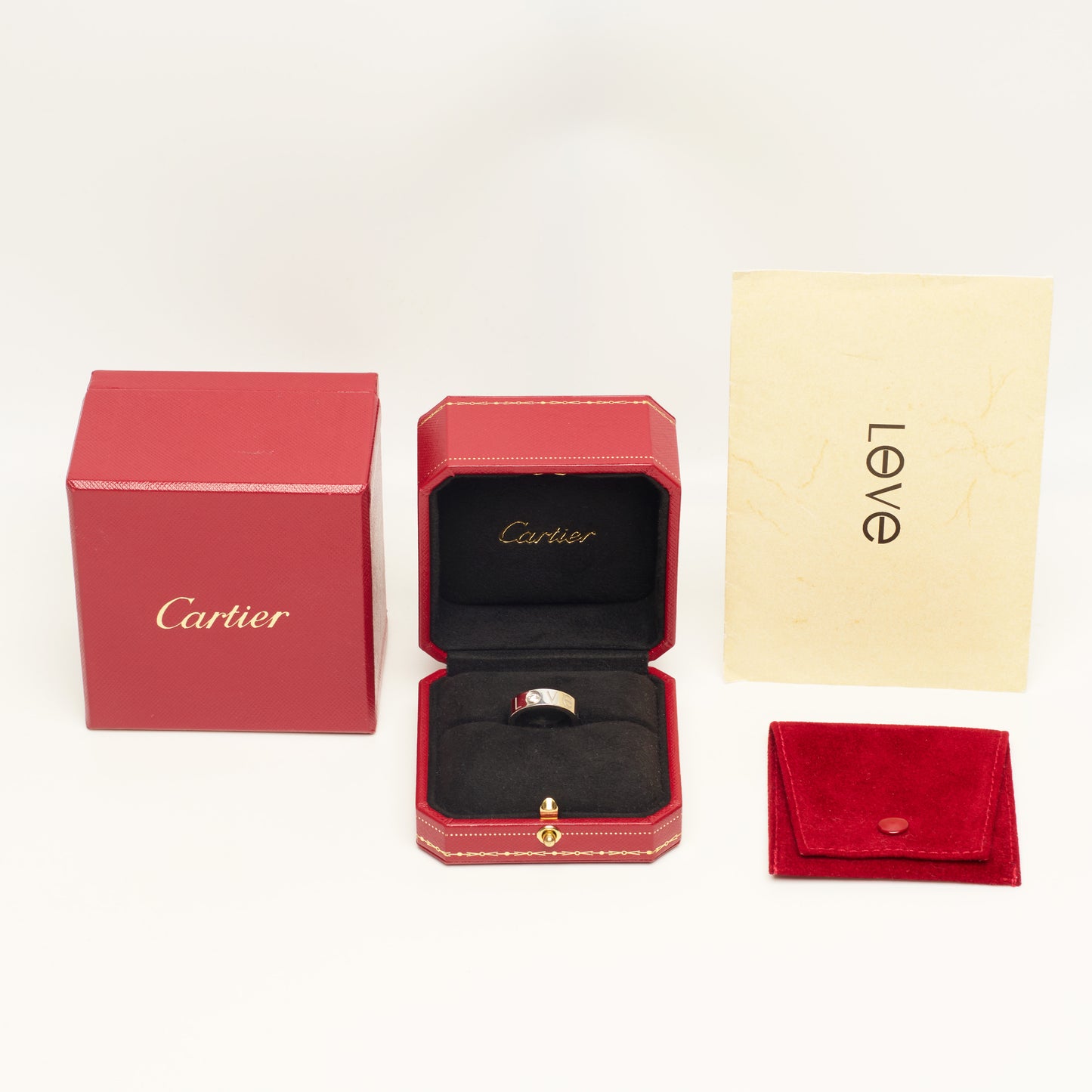 Bague Cartier Love Classique en or blanc et diamant taille 51