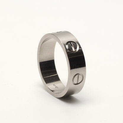 Bague Cartier Love Classique en or blanc taille 53