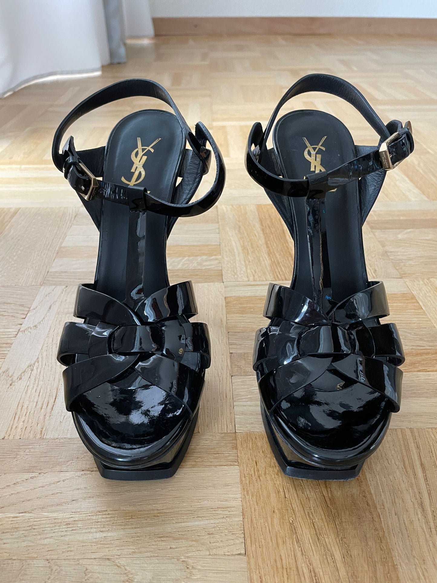 SAINT LAURENT Tribute black sandals 