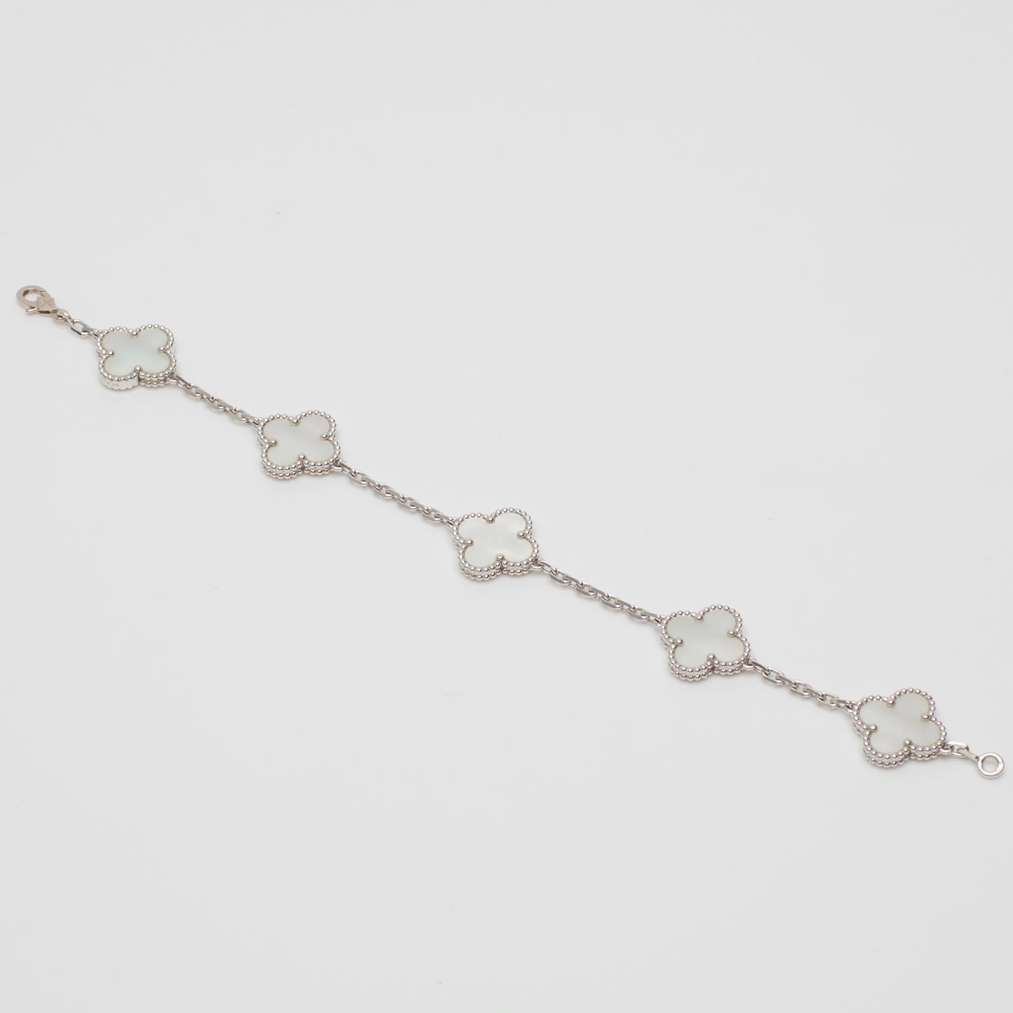 Bracelet Van Cleef & Arpels Vintage Alhambra 5 motifs nacre en or blanc