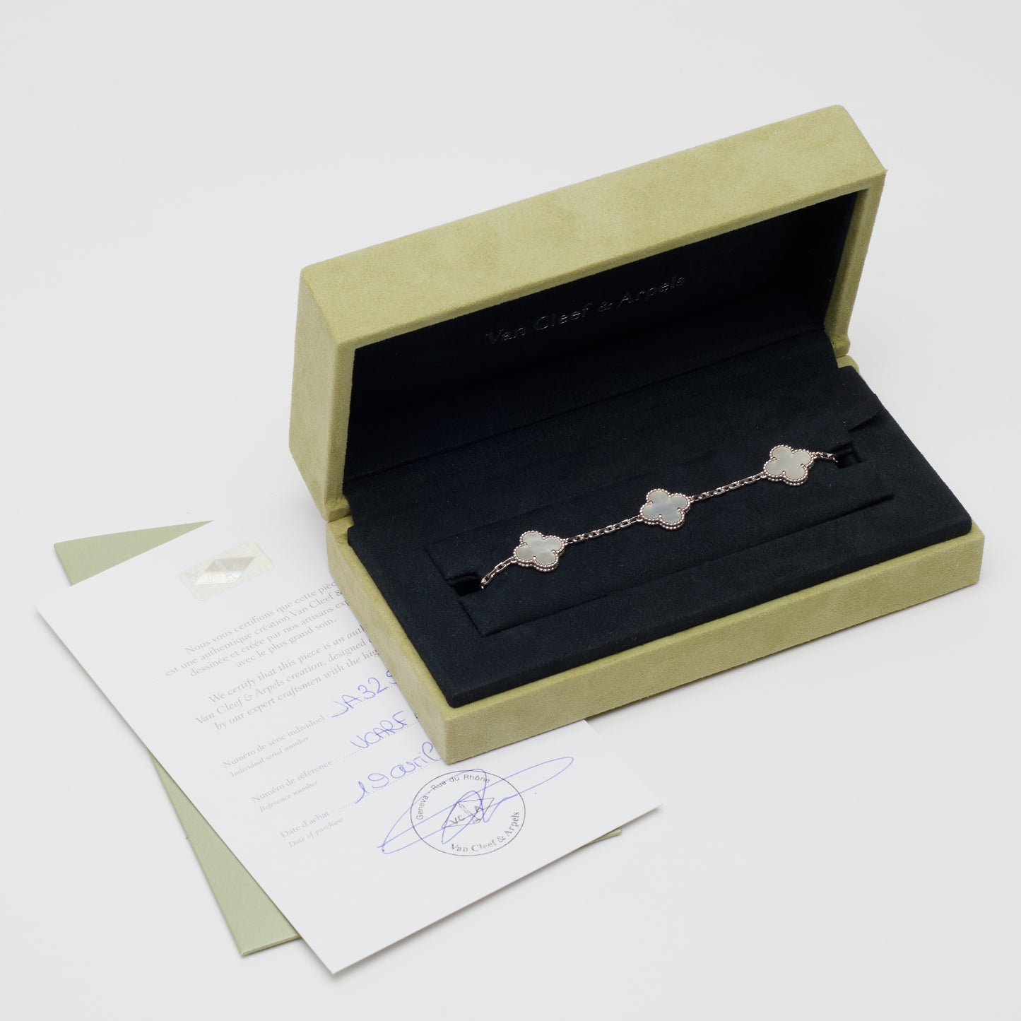 Bracelet Van Cleef & Arpels Vintage Alhambra 5 motifs nacre en or blanc