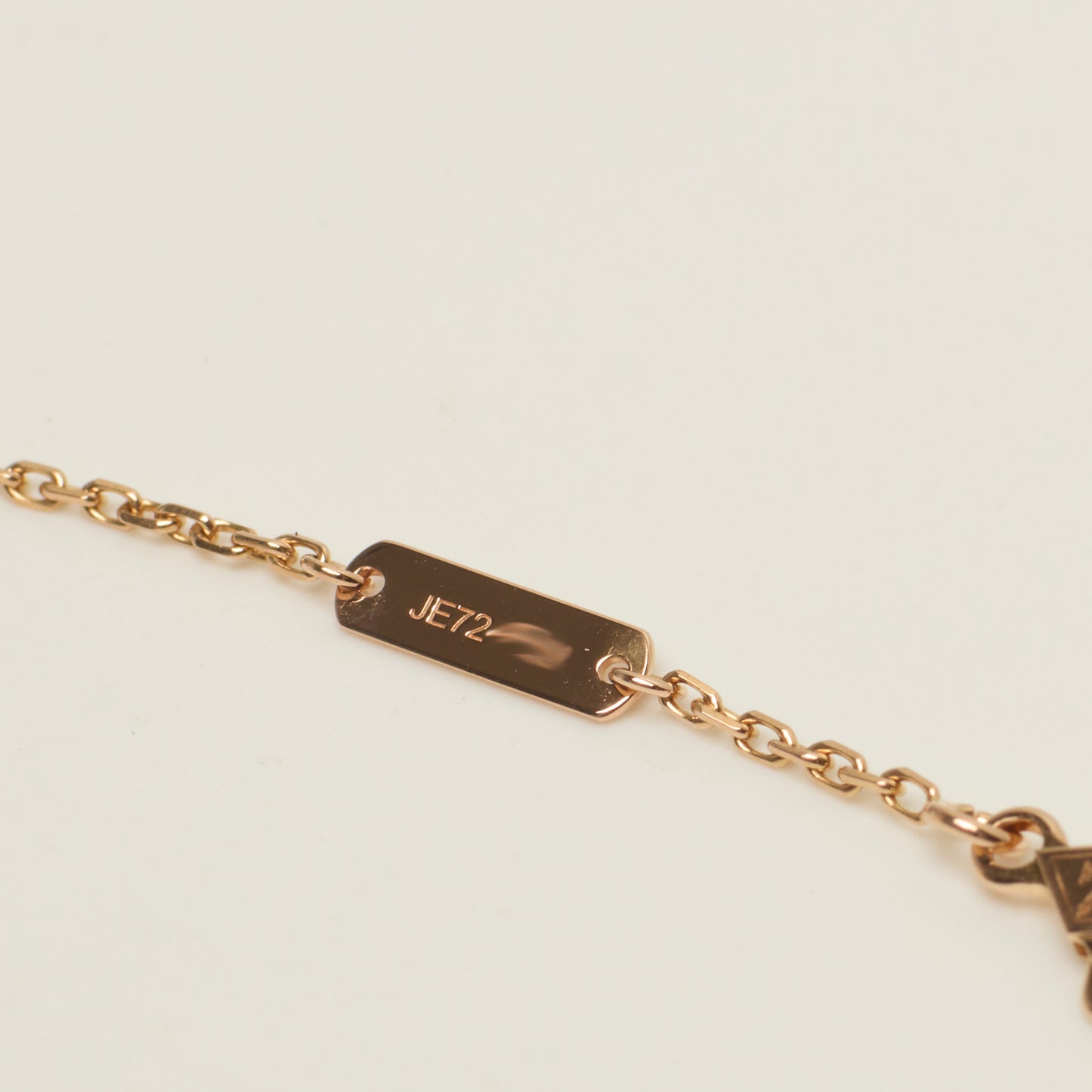 Collier Van Cleef & Arpels Alhambra Holiday Pendant diamant onyx en or rose