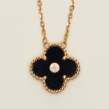 Collier Van Cleef & Arpels Alhambra Holiday Pendant diamant onyx en or rose