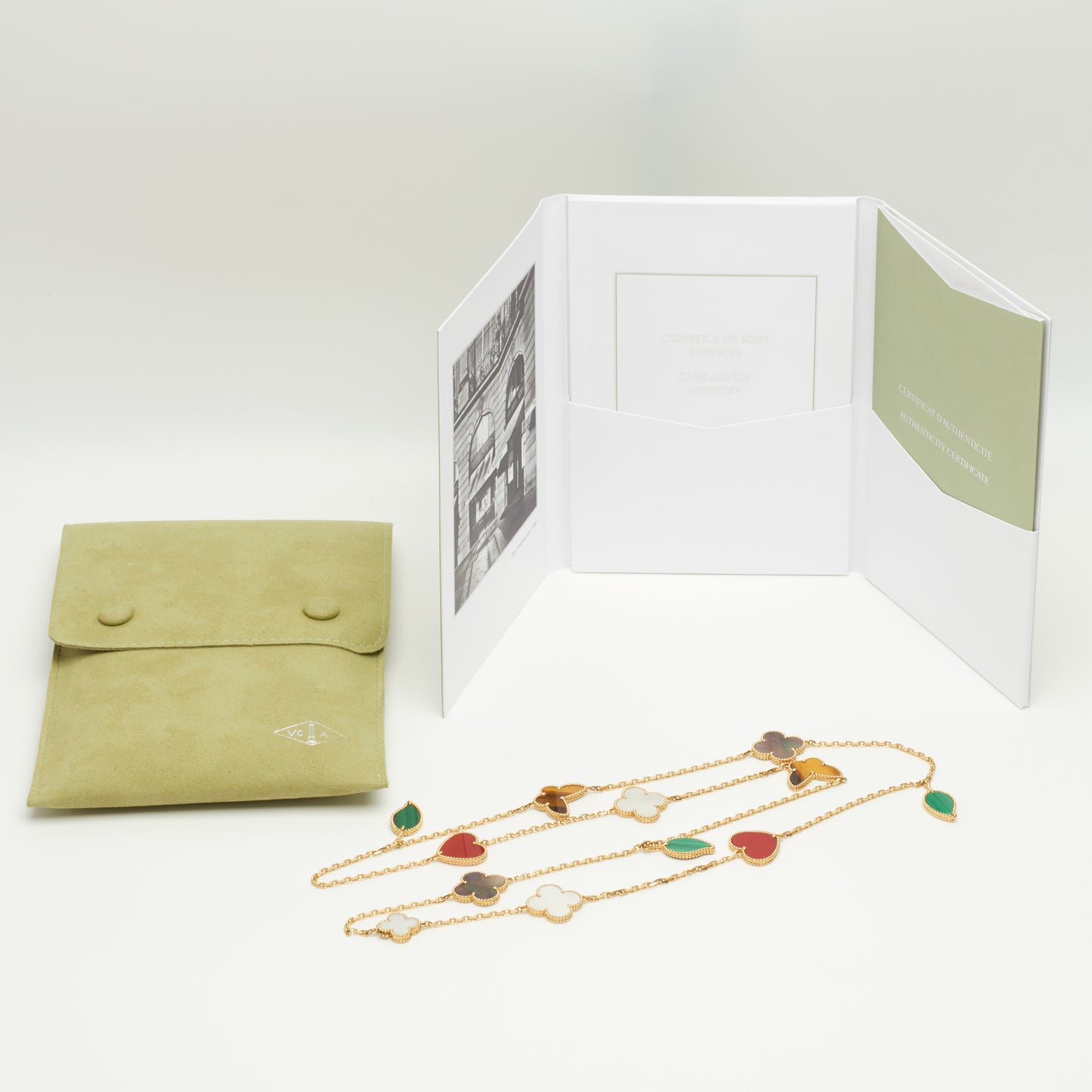 Sautoir Van Cleef & Arpels Lucky Alhambra 12 motifs en or jaune VCARD80100