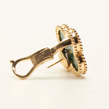 Boucles d’oreilles Van Cleef & Arpels Magic Alhambra Malachite