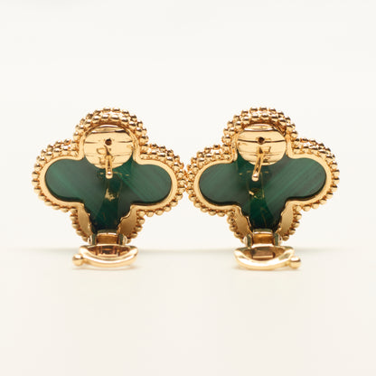 Boucles d’oreilles Van Cleef & Arpels Magic Alhambra Malachite
