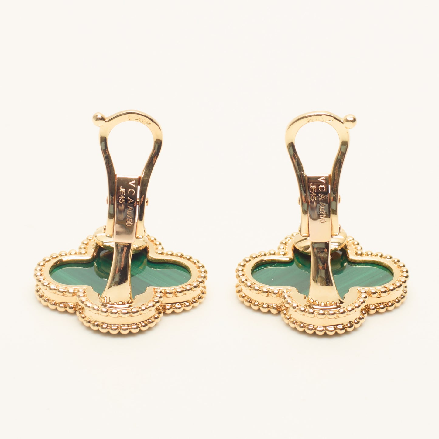 Boucles d’oreilles Van Cleef & Arpels Magic Alhambra Malachite
