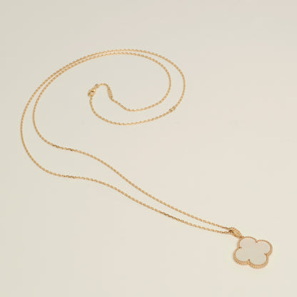 Sautoir Van Cleef & Arpels Magic Alhambra en or jaune et nacre