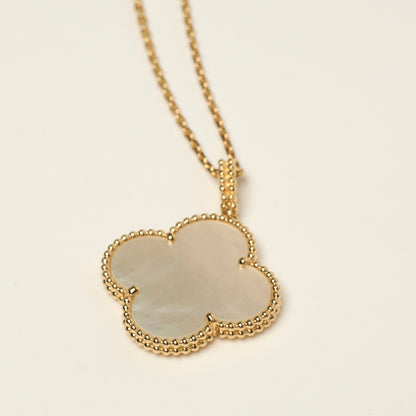 Sautoir Van Cleef & Arpels Magic Alhambra en or jaune et nacre