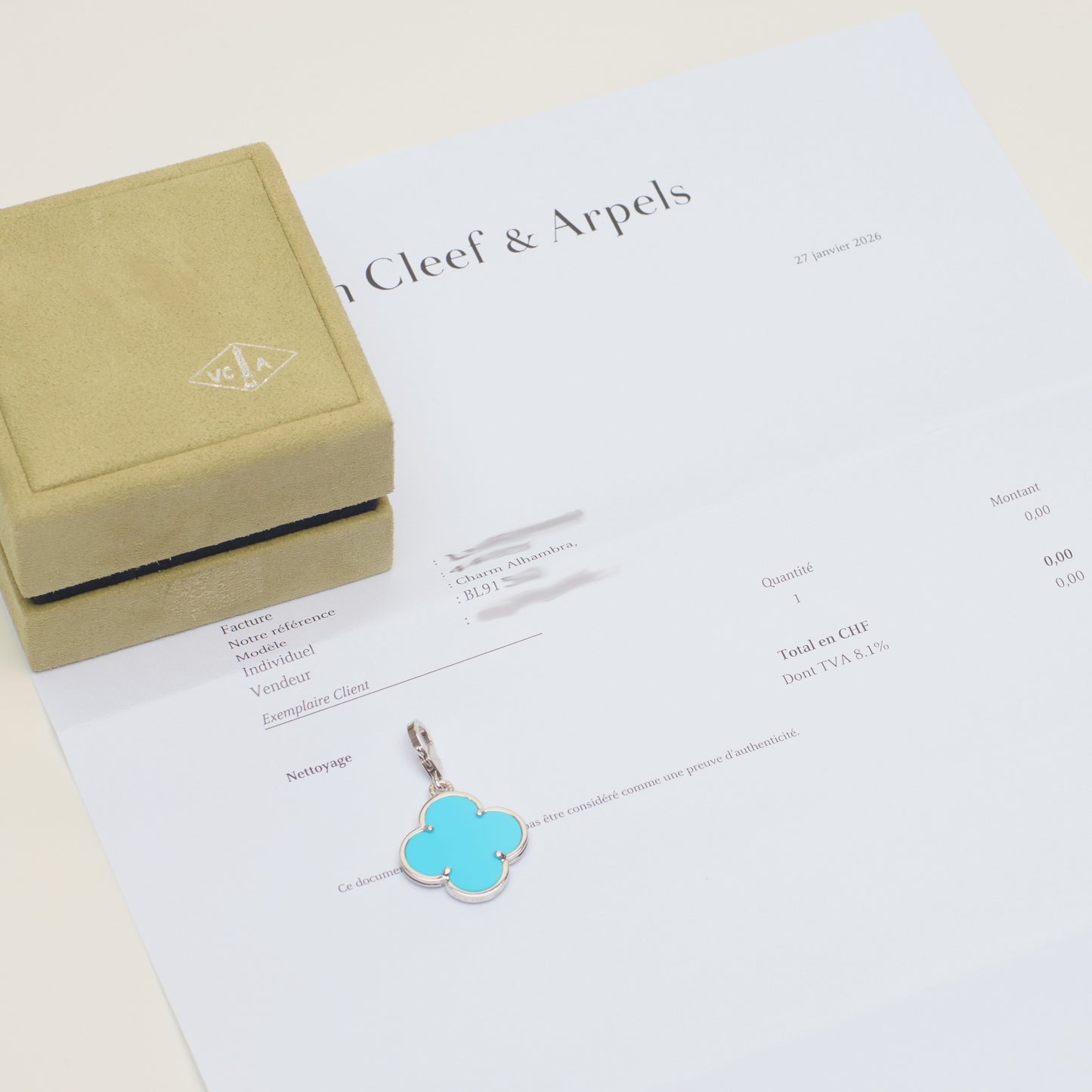 RARE Pendentif Van Cleef & Arpels Magic Alhambra turquoise en or blanc