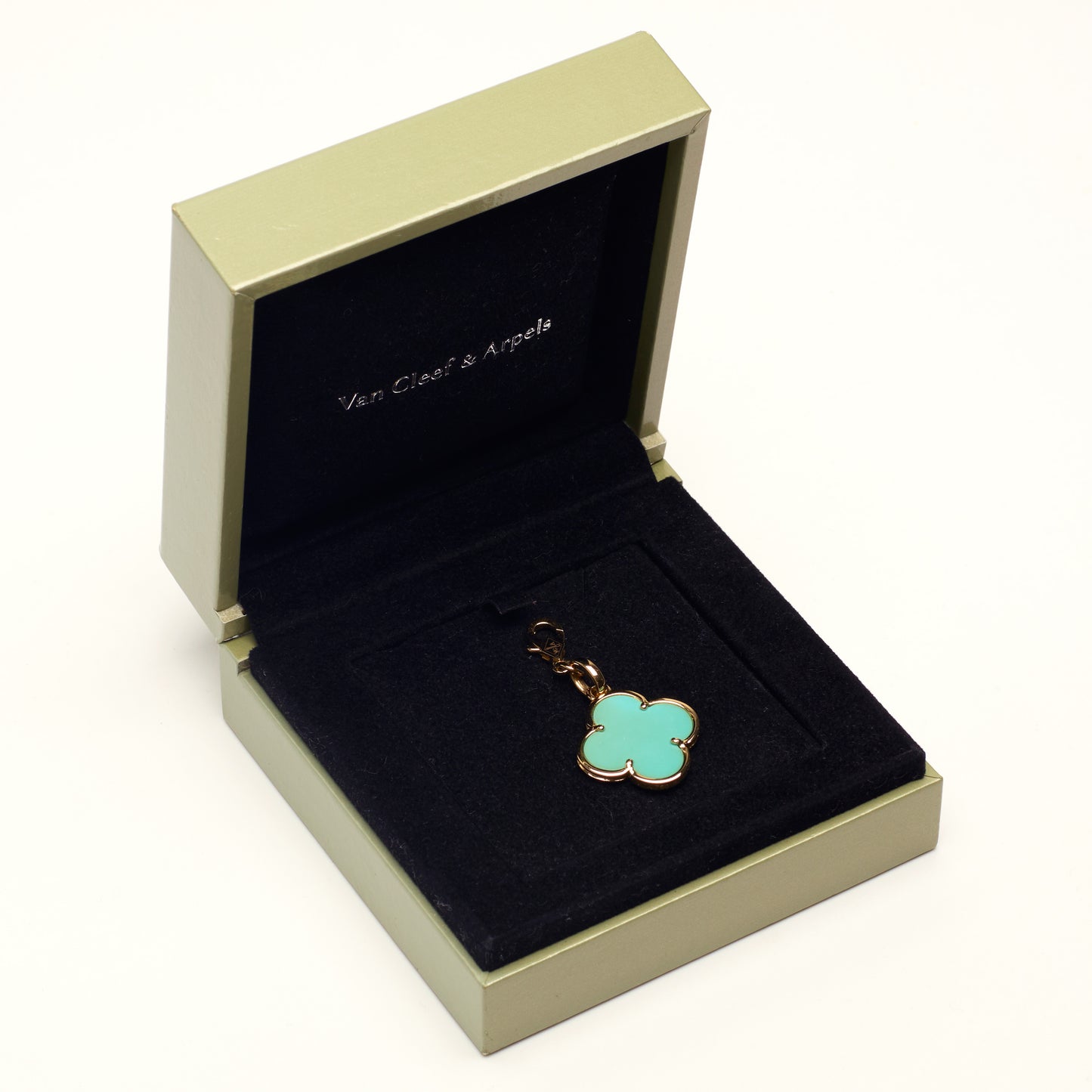 RARE Pendentif Van Cleef & Arpels Magic Alhambra turquoise en or jaune