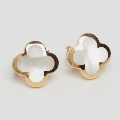 Boucles d’oreilles Van Cleef & Arpels Pure Alhambra Nacre en or jaune